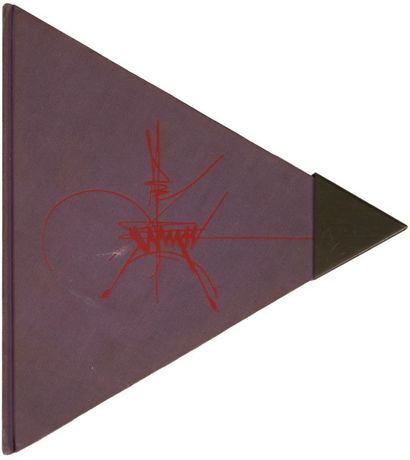 null Georges MATHIEU (1921-2012)
Le Privilège d’être, 1967
Un volume triangulaire.
Éditions...