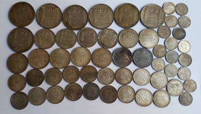 null Lot de pièces en argent comprenant: 18 pièces de 1F semeuse entre 1901 et 1920...
