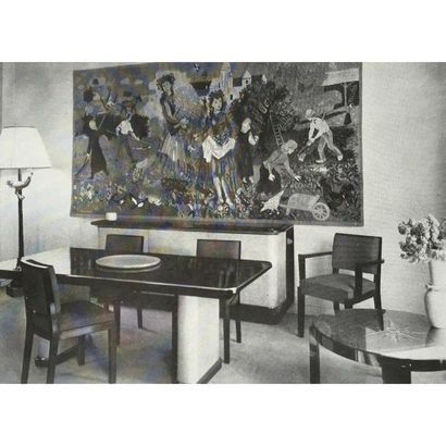 null Jacques ADNET (1900-1984)
Table de salle à manger rectangulaire aux angles arrondis.
Les...