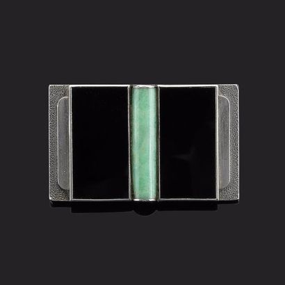 null Jean DESPRÉS (1889-1980)
Exceptionnelle broche moderniste en argent, onyx noir...