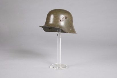 null Coque de casque acier allemand modèle 1916. 
B.E. 