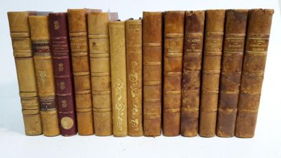 null Fort et important lot de 44 ouvrages historiques et biographies.
Demi-reliure...