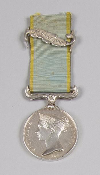 null GRANDE-BRETAGNE 
Médaille de Crimée par Wyon (1854)
Argent. Ruban à agrafe anglaise...