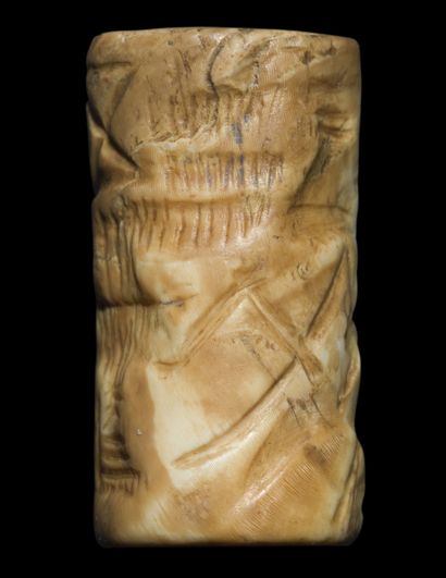 null Dynasties archaïques (3000-2460 av J.-C.)
Cylindre de columelle. 32 x 16,5 mm
Gravure...
