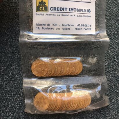 null 37 pièces de 20 Francs en or Type au Coq dans un sachet Crédit Lyonnais scellé...