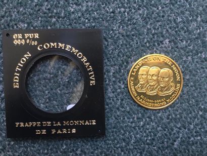 null 1 pièce en or commémorative "1er pas sur la lune". Monnaie de Paris. Poids :...