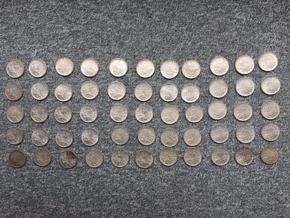 null Lot de 55 pièces de 5 Francs en argent Type semeuse - 1960 -1969 
On y joint...