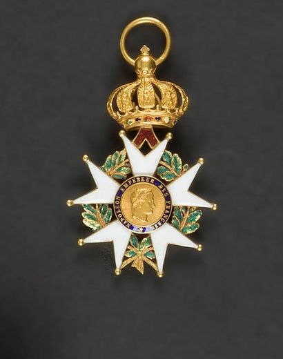 null FRANCE
ORDRE DE LA LÉGION D’HONNEUR, institué en 1802.
étoile d’officier époque...