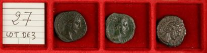 null LOT de 3 monnaies : 2 dupondii en bronze (MARC AURELE, COMMODE) et 
1 tétradrachme...