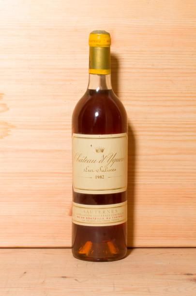 null 1 B, CHÂTEAU D'YQUEM (B.G.+; quelques marques étiquette; capsule gondolée),...