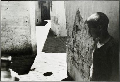 Henri Cartier-Bresson (1908-2004) Séville. Espagne, 1933. Epreuve argentique postérieure...