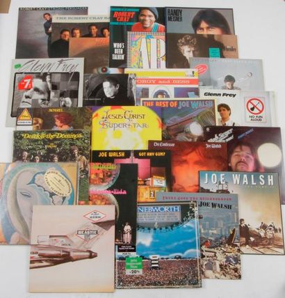 null ARTISTES DIVERS dont : ROBERT CRAY / JOE WALSH
Ensemble de 25 disques. 31 x...