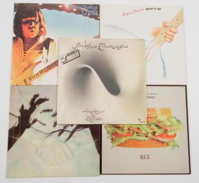 null ROBIN TROWER
Ensemble de 5 disques. 31 x 31 cm - 12 x 12 inches