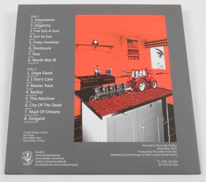 null BANKSY
U.K SUBS « Ziezo » Impression sur pochette disque. Offset print on vinyl...