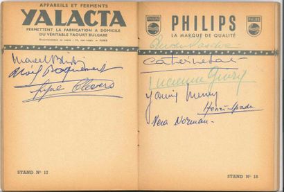 null SPECTACLE. Carnet d’autographes de La Kermesse aux Étoiles 1952, avec environ...