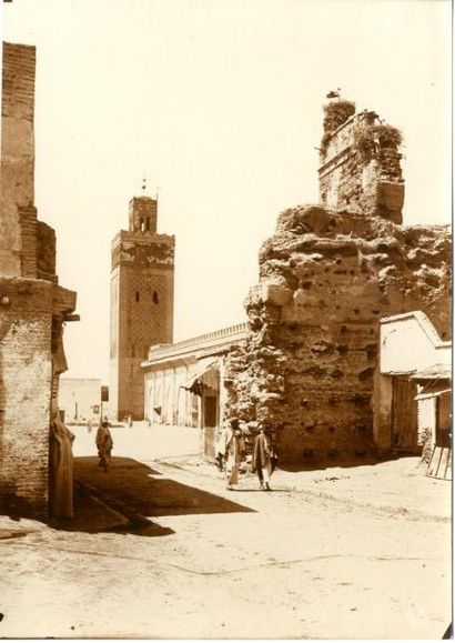 null Photo Félix

Maroc, c. 1910-1915.

Marrakech. La Koutoubia. Remparts. Riad....