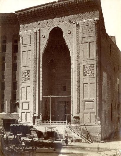 null Henri Béchard - Léon et Lévy - Francis Bedford 

Égypte, c. 1860-1870. 

Medinet...