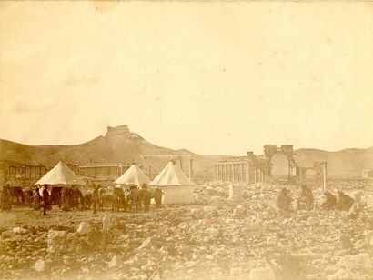 null Photographe non identifié 

Syrie, c. 1870. 

Notre campement dans les ruines...