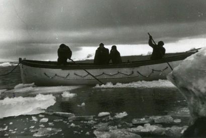 null Photographe non identifié

Expédition soviétique en Antarctique, c. 1968.

ЗФИ...