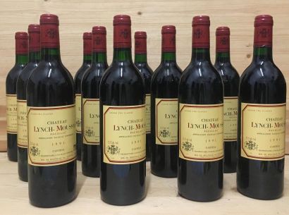 null 11 B CHÂTEAU LYNCH MOUSSAS (Caisse Bois) 4 B.G.+, GCC5 Pauillac, 1991