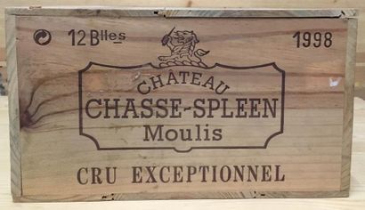 12 B CHÂTEAU CHASSE SPLEEN (Caisse Bois)...