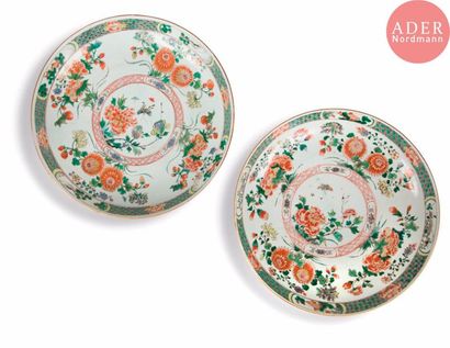 null CHINE - Époque KANGXI (1662 - 1722)
Deux plats ronds en porcelaine émaillée...