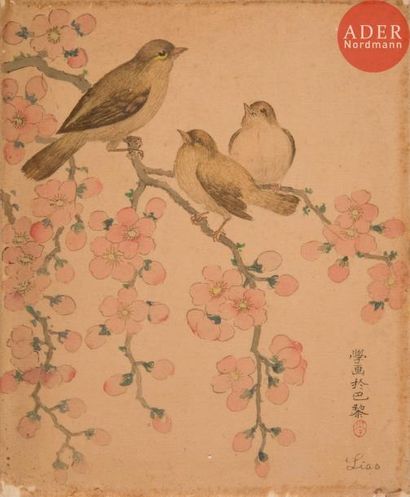 null CHINE - XXe siècle
Encre et couleurs sur soie, représentant trois oiseaux perchés...