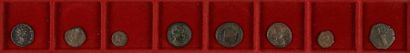 null ROME.
LOT de 16 monnaies : 14 romaines en bronze (1 de la République et 13 de...