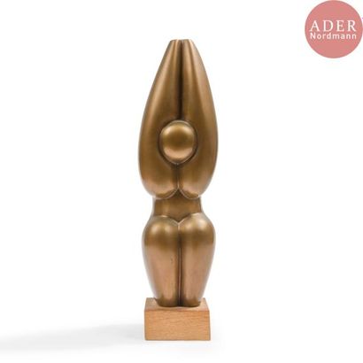 null François BOQUEL (1928-2017) 
Figure bras levés, 2002
Sculpture. Épreuve en bronze...