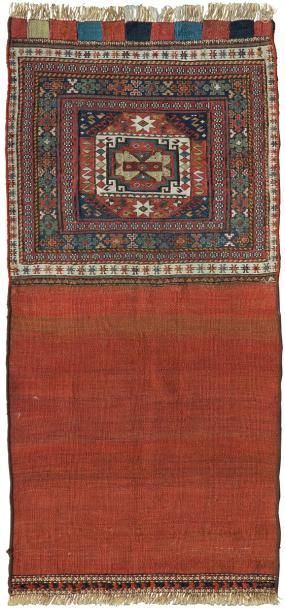 null SCHUMMAK, Caucase, début du XXe siècle
Selle de chameau en laine à décor de...