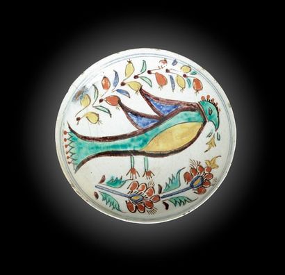 null Coupelle à l’oiseau, Turquie ottomane, Kütahya, XVIIIe siècle
Céramique siliceuse...