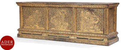 null THAILANDE - XIXe siècle
Coffre rectangulaire pour manuscrits en bois à décor...