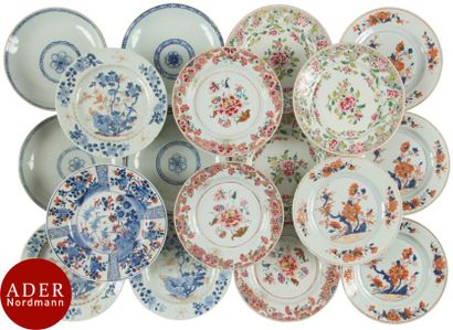 null CHINE - XVIIIe siècle
Ensemble de quinze assiettes en porcelaine émaillée en...