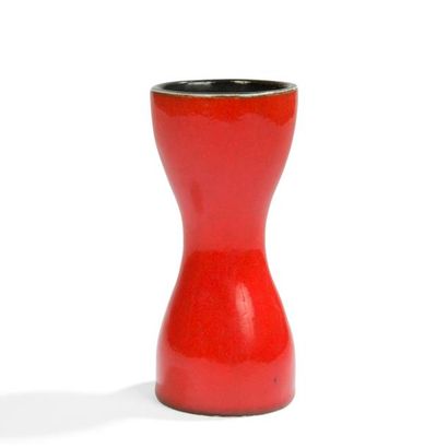 null GEORGES JOUVE (1910-1964)

Diabolo, le modèle conçu vers [1955]
Vase de forme...