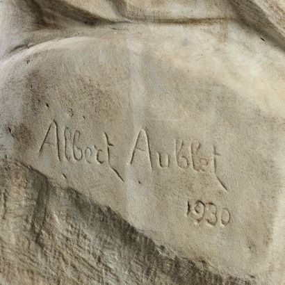 null ALBERT AUBLET (1851-1938)

Sortie de bain, 1930
Sculpture monumentale.
Marbre...
