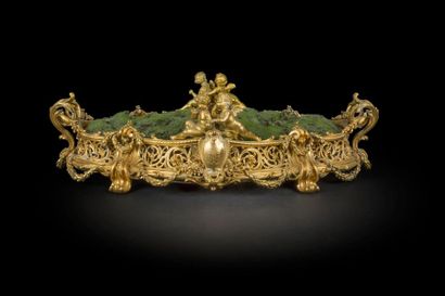 null CHRISTOFLE circa 1863 / 1864
Exceptionnelle garniture de table en bronze doré...