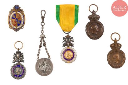 null FRANCE
Ensemble comprenant : six médailles et décorations
- deux médailles de...