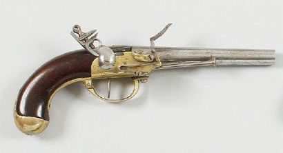 null Pistolet d'arçon modèle 1777 1er type. Canon rond avec marquage et poinçons...