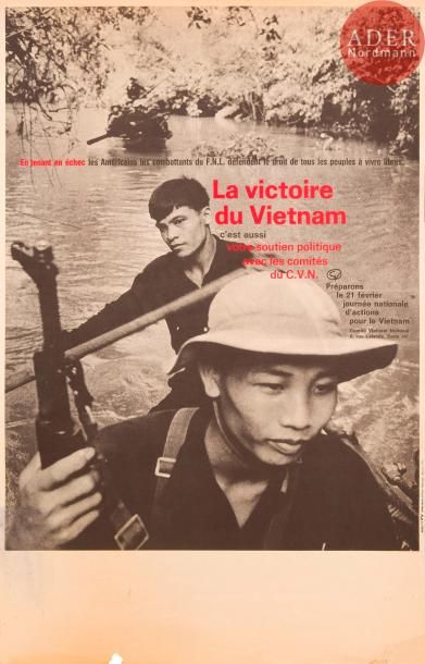 null [AFFICHE MAI 68 - GUERRE VIETNAM]
La victoire du Vietnam c’est aussi votre soutien...