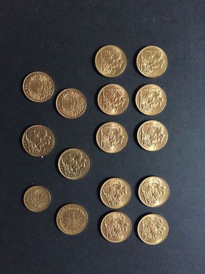 null 16 pièces en or dans un sachet numéroté 2017057
- 6 Souverains Type Georges...