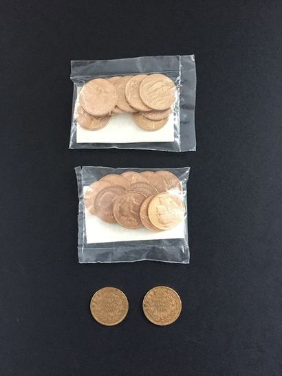 null 22 pièces de 20 Francs en or dans un sachet numéroté 2017044
- 10 pièces mixtes...