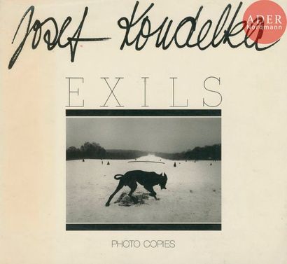 null KOUDELKA, JOSEF (1938)
Exils. 
Centre National de la Photographie, 1988. 
In-4...
