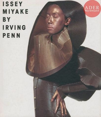 null PENN, IRVING (1917-2009)
3 volumes signés.
Issey Miyake by Irving Penn.
Miyake...