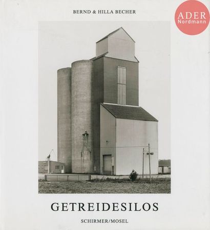 null BECHER, BERNHARD (1931-2007)
BECHER, HILLA (1934)
25 volumes dont 2 signés.....