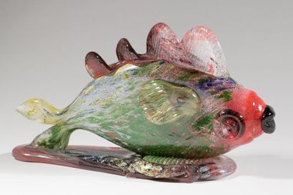 null Jean-Claude NOVARO (1943-2015)
 Sculpture-poisson en verre soufflé sur sa terrasse,...