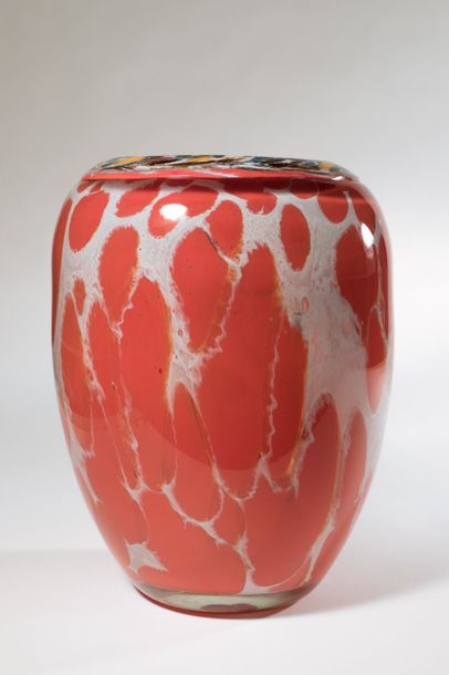 null Jean-Claude NOVARO (1943-2015)Vase ovoïde à large col multicolore en verre soufflé...