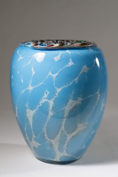 null Jean-Claude NOVARO (1943-2015)
 Vase ovoïde à large col multicolore en verre...