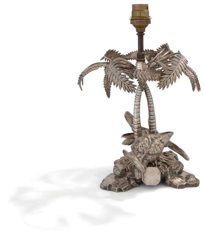 null Sculpture en bronze argenté monté en pied de lampe figurant un palmier sous...