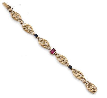 null Bracelet en or 18K (750), articulé de maillons ovales ajourés de feuillages,...