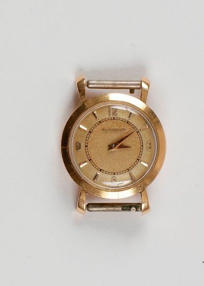 null JAEGER LECOULTRE vers 1960
N°137241
Montre bracelet pour femme en or jaune 18K...